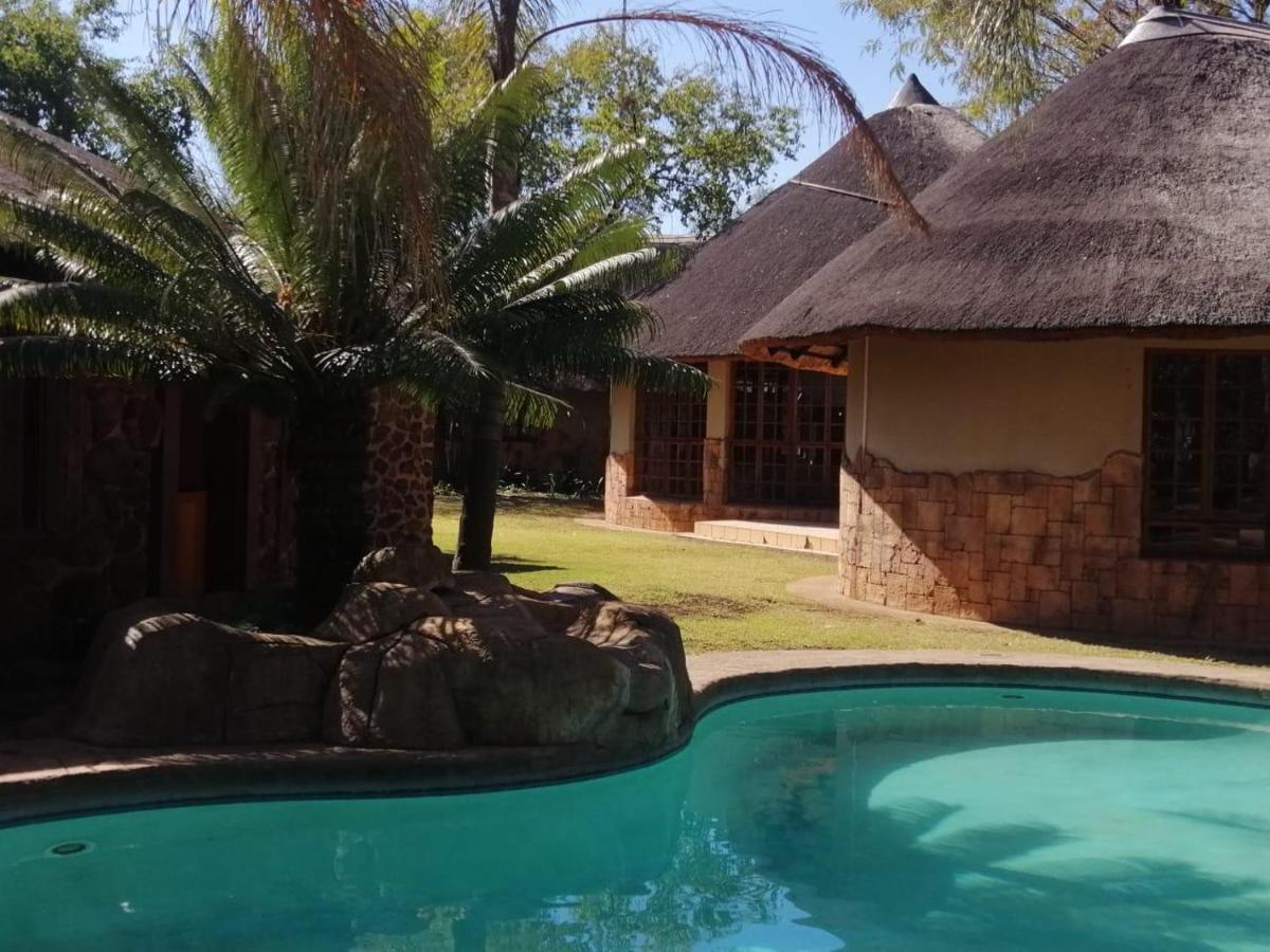 63 On Nyala, Lodge Venue & Conference Pyramid Exterior photo